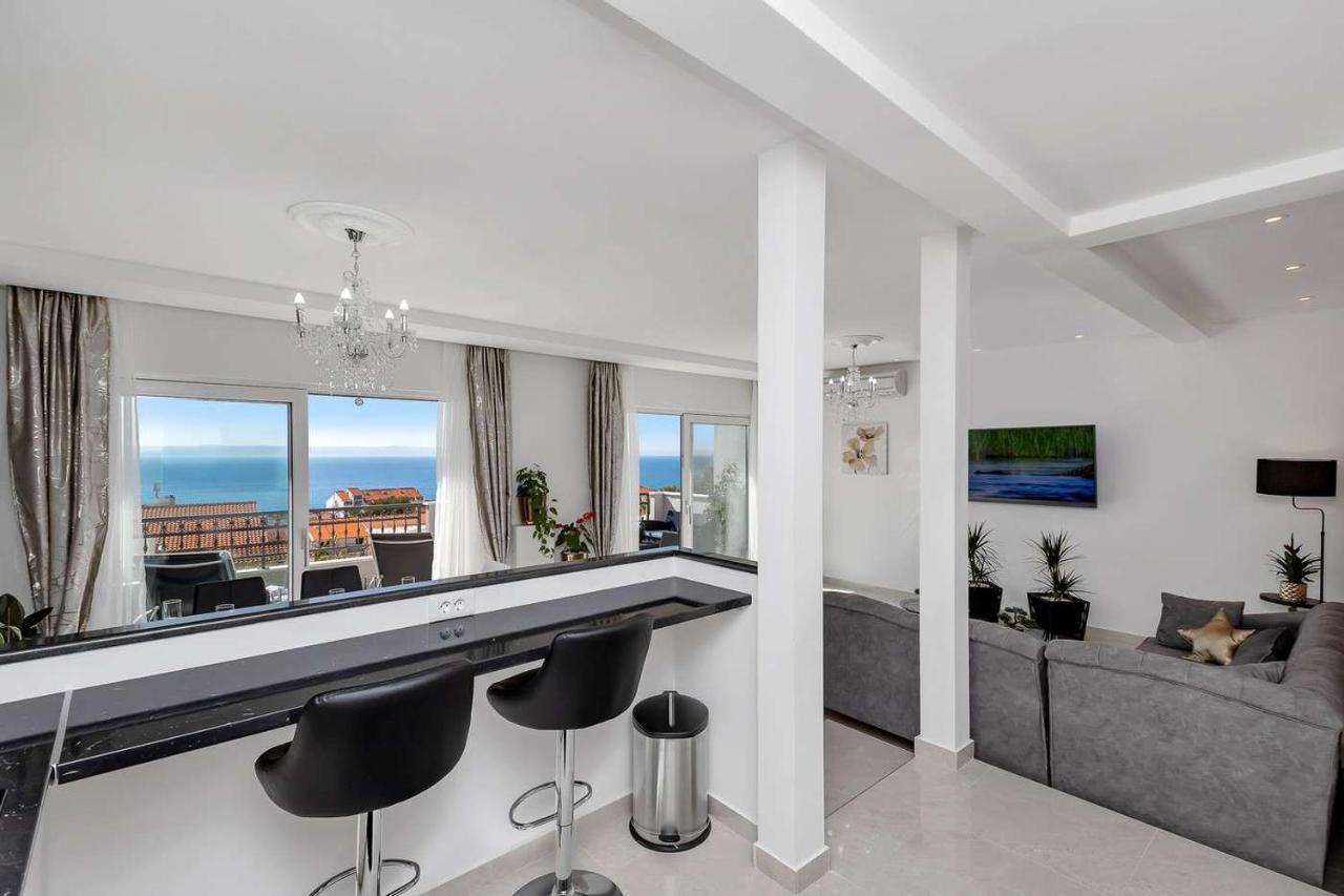 Luxurious Apartment Nino Makarska Exterior photo
