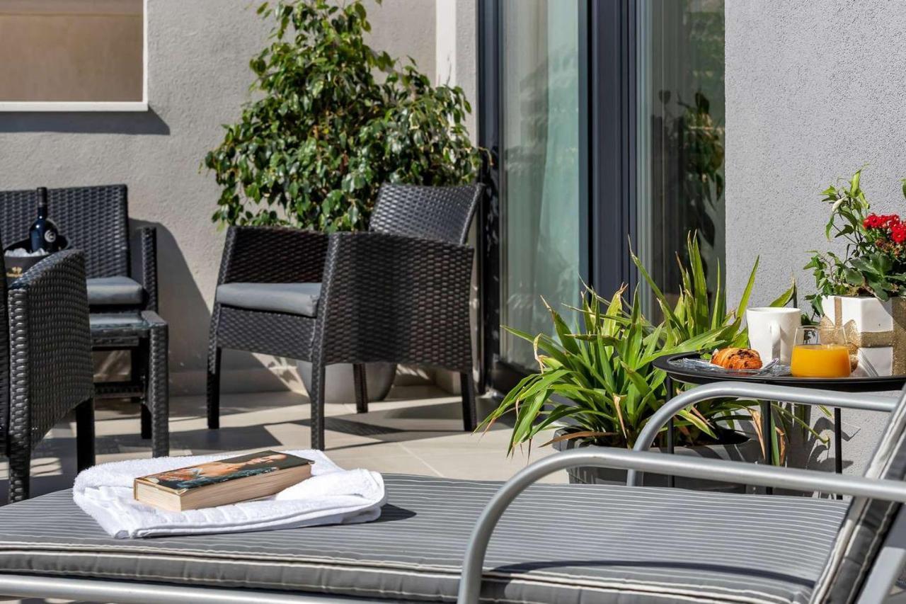 Luxurious Apartment Nino Makarska Exterior photo