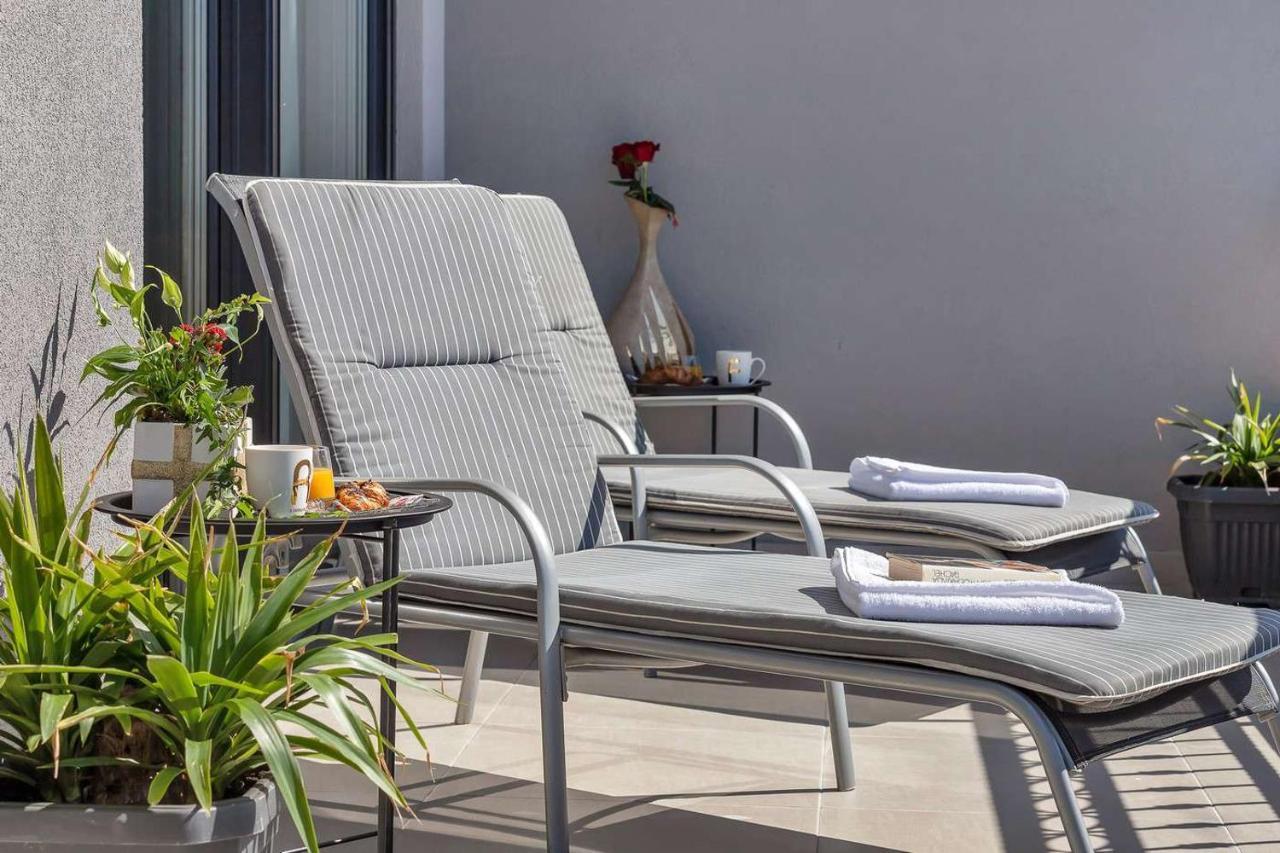 Luxurious Apartment Nino Makarska Exterior photo